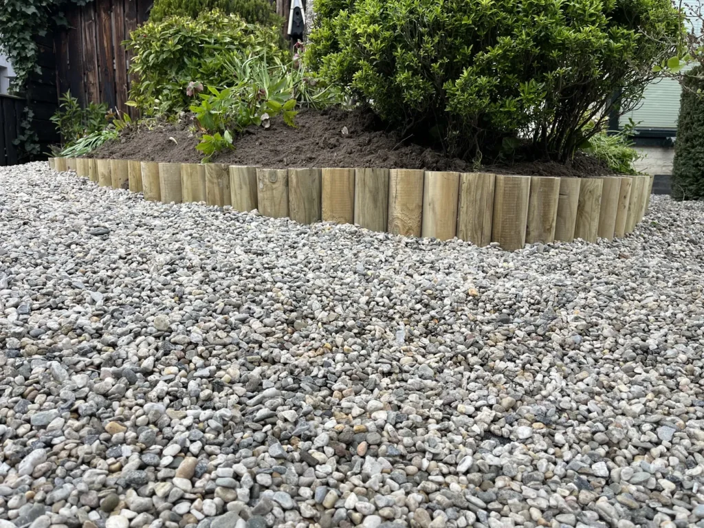 Grindborder met houten rand